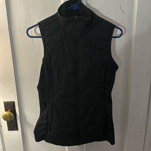 Run for cold vest - Lululemon Size 6